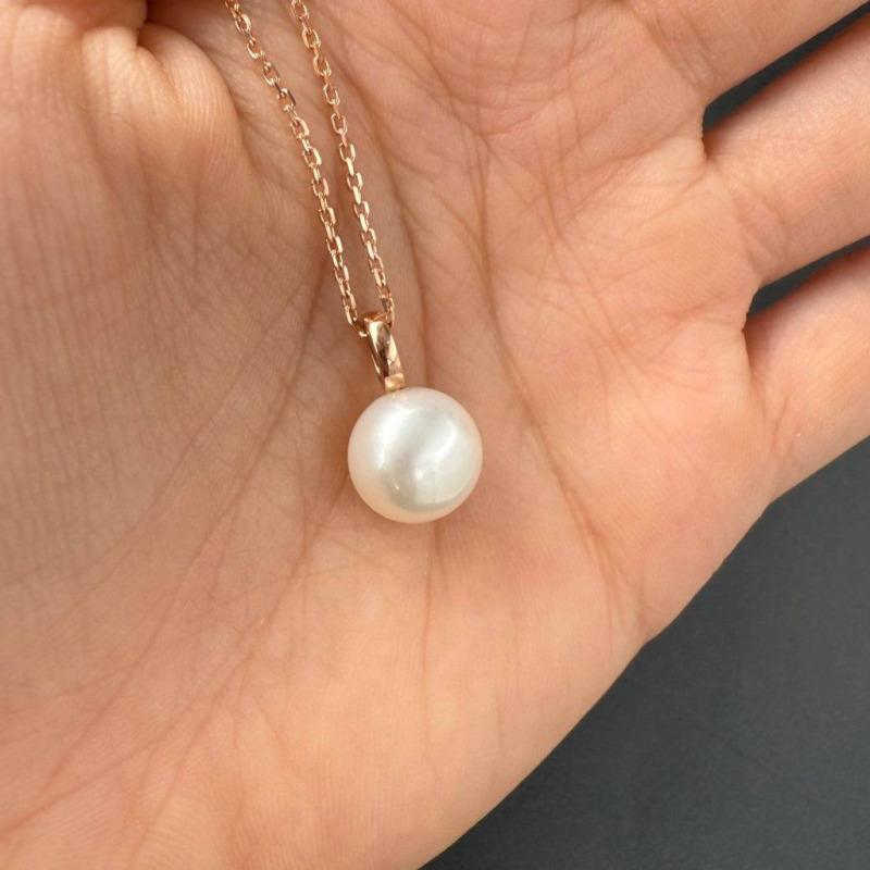 Classic Gold Pendant with a River Pearl – White Gold – photo 4 of 4