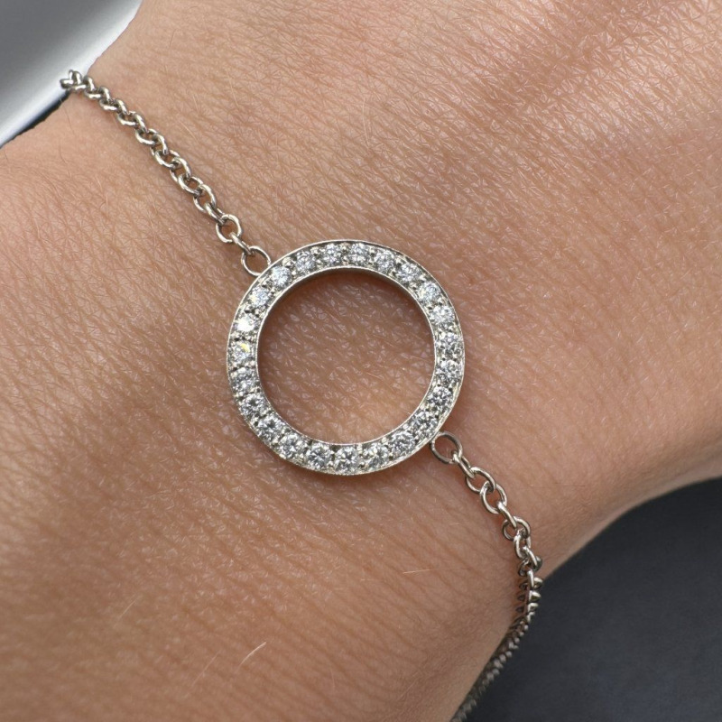 White Gold Bracelet with Diamond Circle – photo 1 of 4
