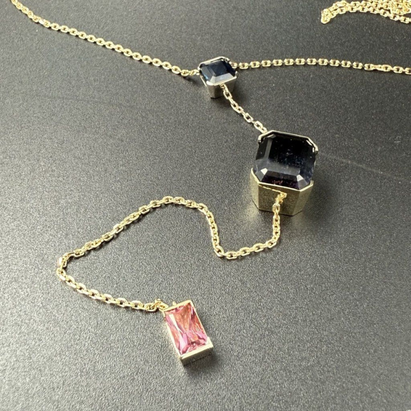 Pendant with Tri-Colour Tourmaline, Sapphire and Pink Tourmaline