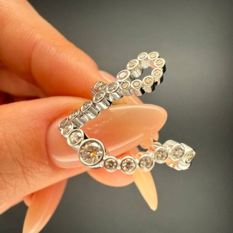 Minimalist L-Shape Diamond Ring – White Gold – photo 3 of 7