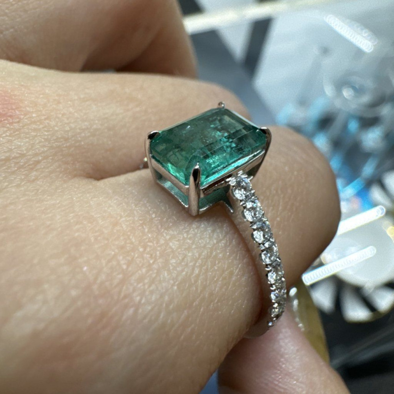 Gold Ring with Emerald and Diamonds – White Gold, 1.98 ct – photo 7 of 7