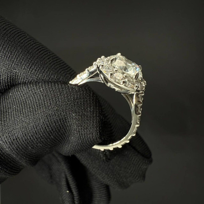 Ring with a Laboratory Diamond – White Gold – photo 5 of 8
