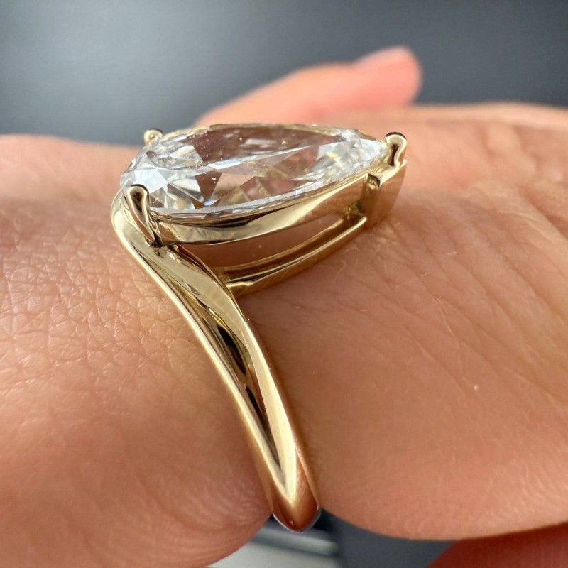 Diamond Ring – Yellow Gold, 3.3 ct – photo 4 of 5