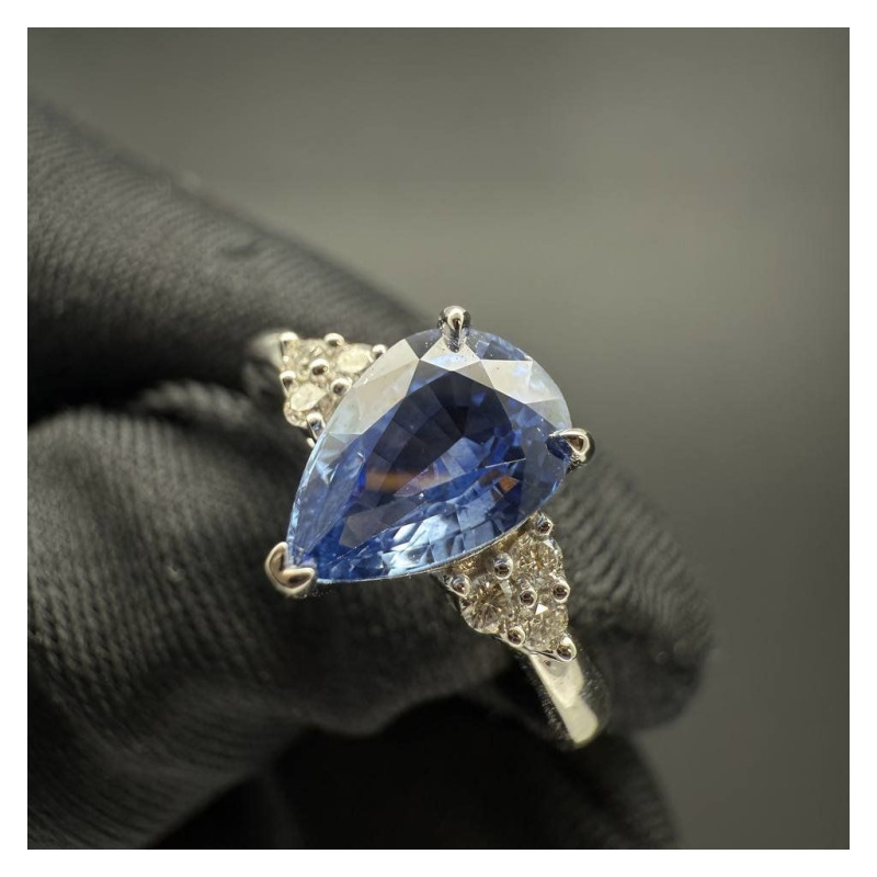 Sapphire Ring – White Gold – photo 3 of 5