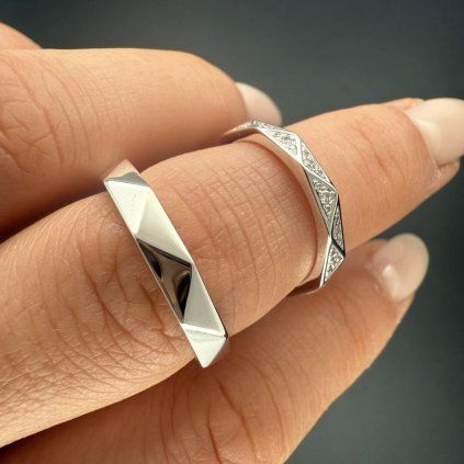 A Pair of White Gold Wedding Rings