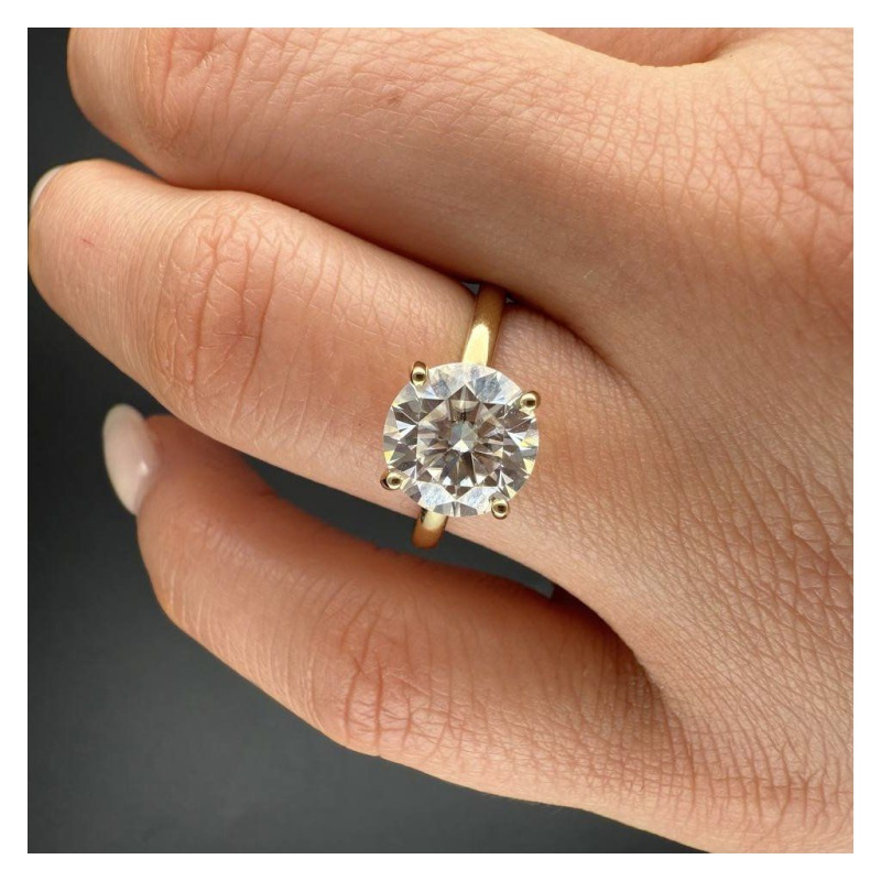 Gold Ring with Moissanite – photo 5 of 5