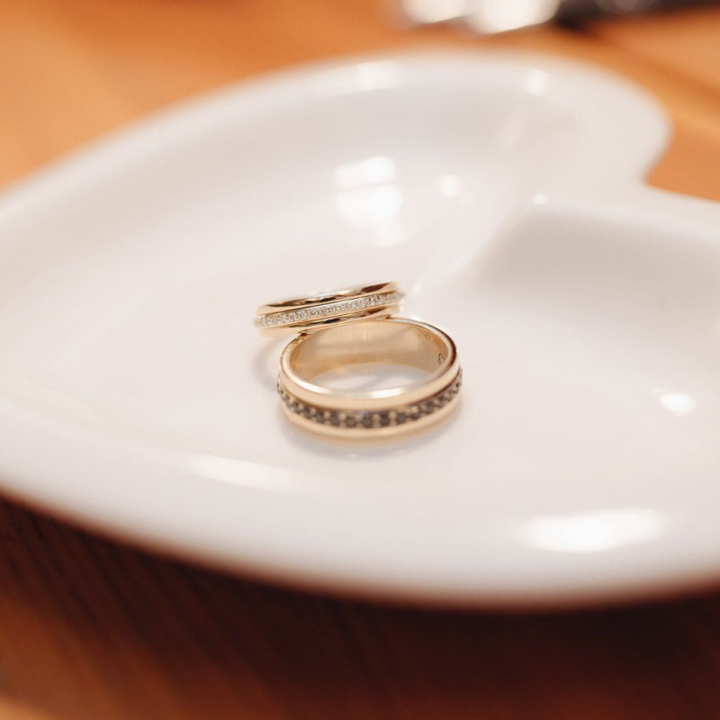 Wedding Bands with White and Black Diamonds, 0.345 ct – photo 4 of 5