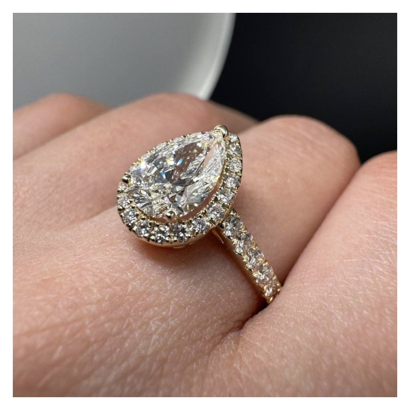 Diamond Ring – Yellow Gold, 1.02 ct – photo 1 of 4
