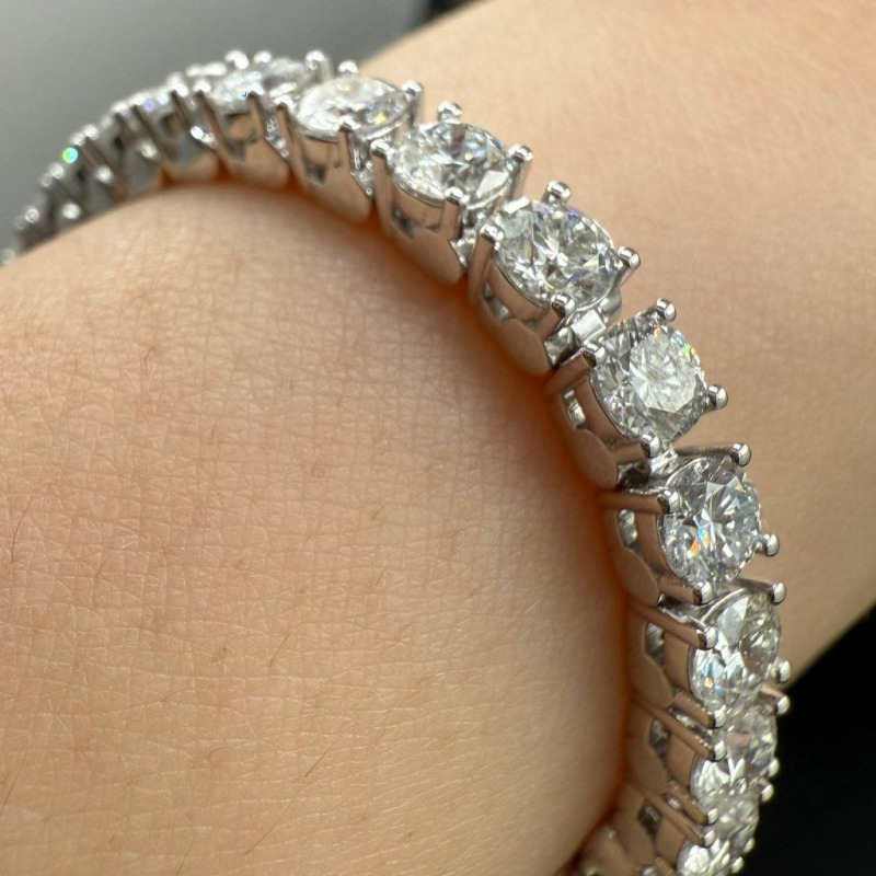 Diamond Bracelet – White Gold, 7.995 ct – photo 2 of 5