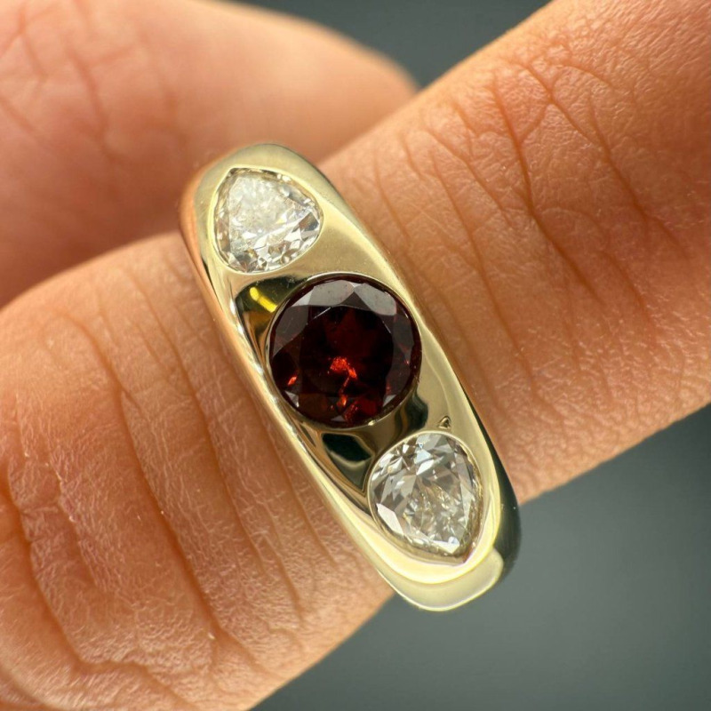 Ring with Garnet and Diamonds, 0.424 ct – photo 5 of 7